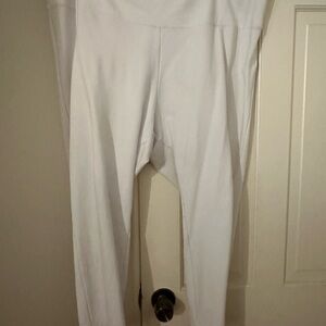 Jones New York White Ankle/Crop Pant dep on height .They hit my ankles at 5’2.